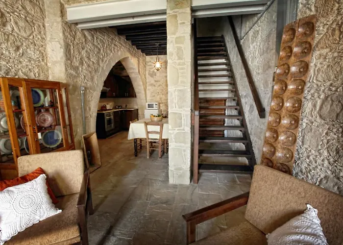 Leonidas Village Houses
